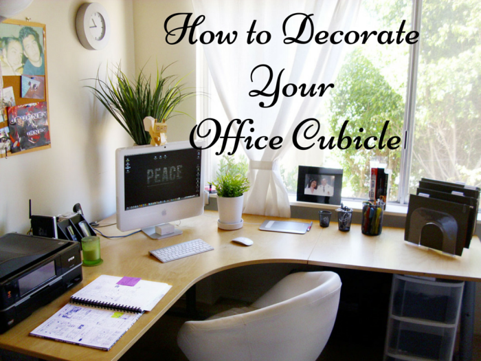 How to decorate office at work for christmas