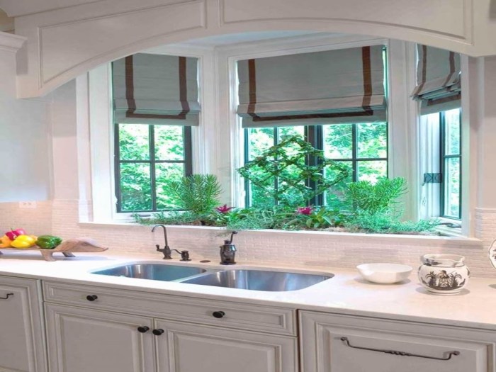 How to decorate window above kitchen sink